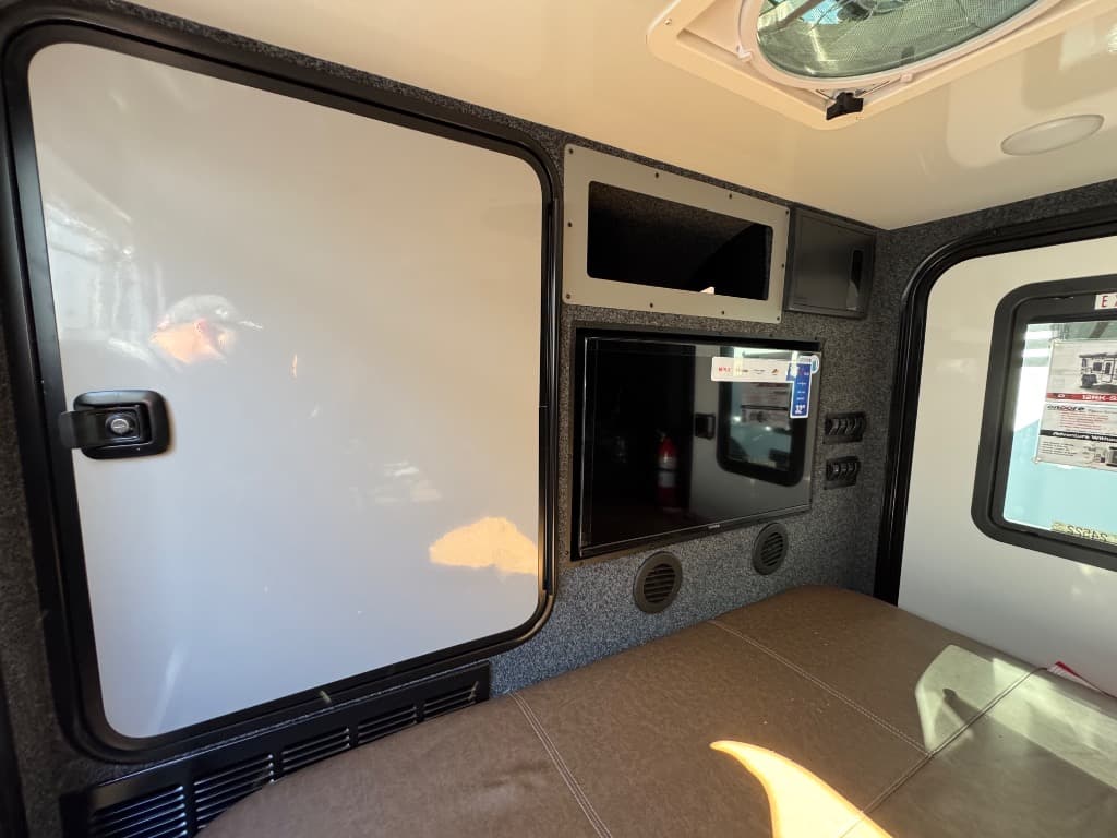 2026 Encore RV 2026 Encore RV ROG - thumbnail 8