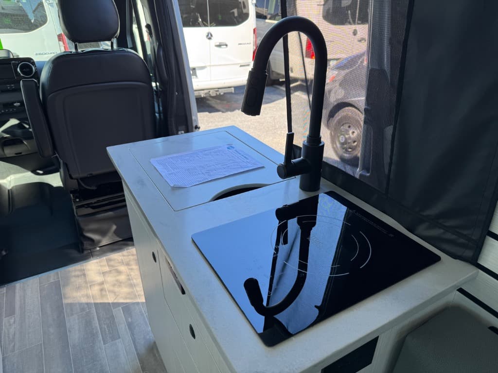 2026 Pleasure-Way 2026 Pleasure-Way Ascent - thumbnail 11