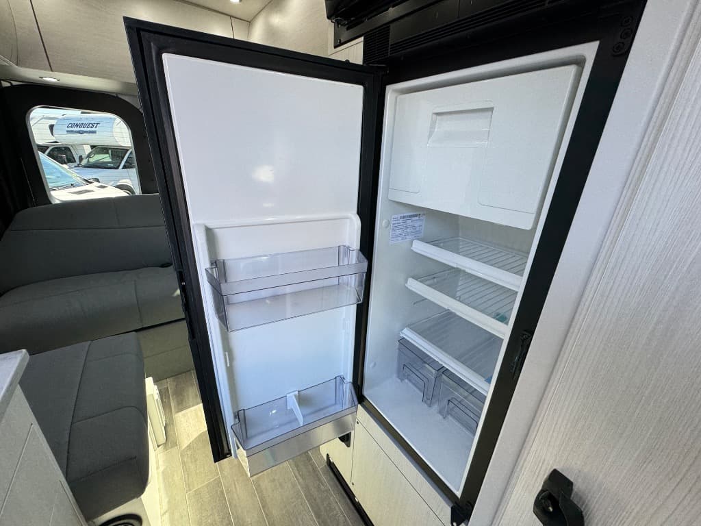 2026 Pleasure-Way 2026 Pleasure-Way Ascent - thumbnail 12