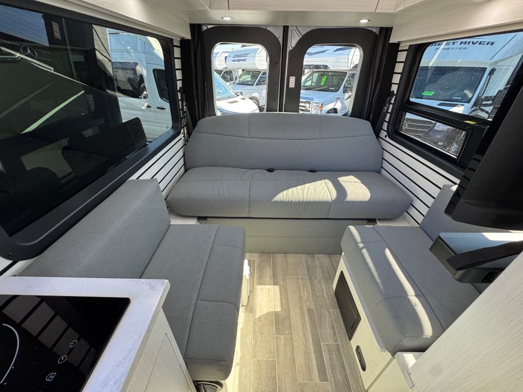 2026 Pleasure-Way 2026 Pleasure-Way Ascent - thumbnail 14