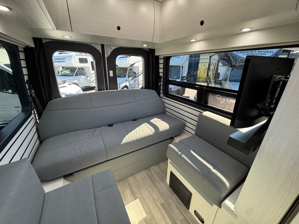 2026 Pleasure-Way 2026 Pleasure-Way Ascent - thumbnail 15