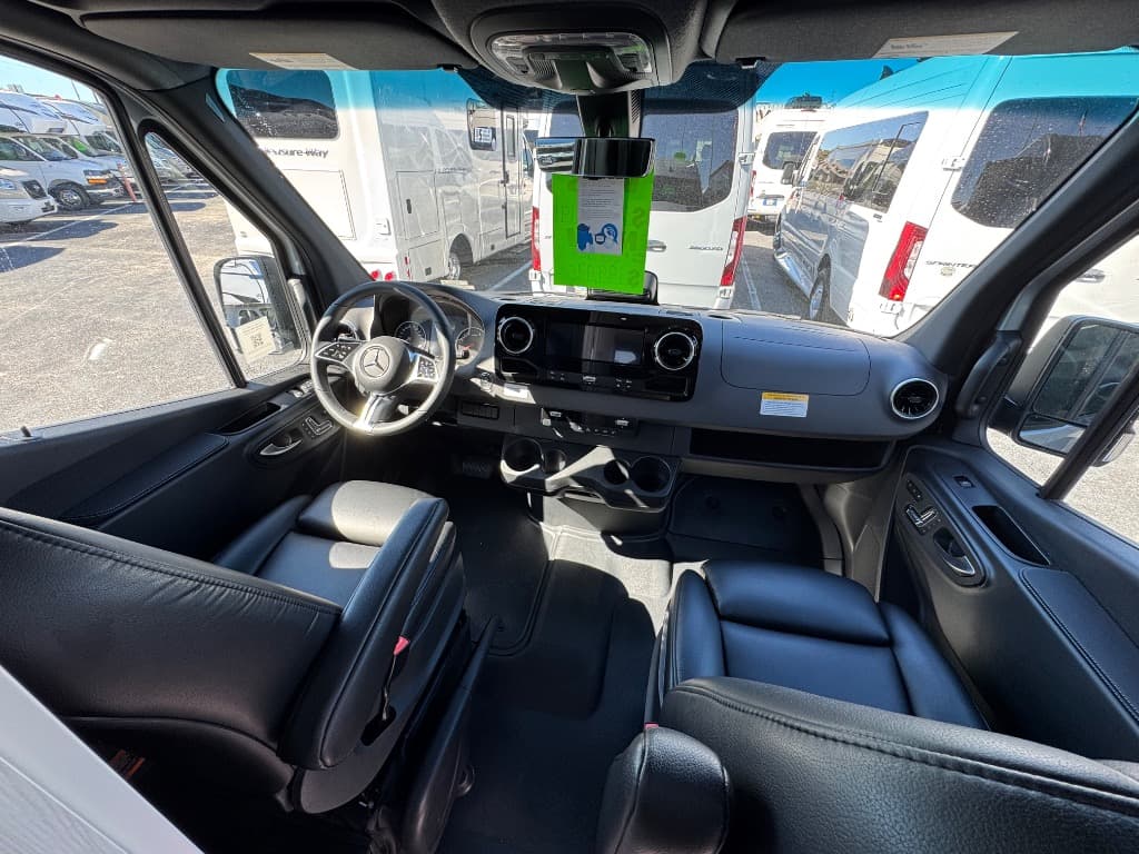 2026 Pleasure-Way 2026 Pleasure-Way Ascent - thumbnail 18