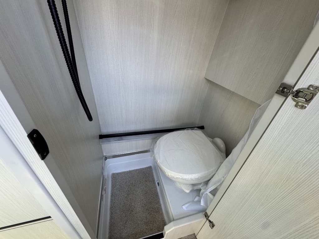 2026 Pleasure-Way 2026 Pleasure-Way Ascent - thumbnail 19