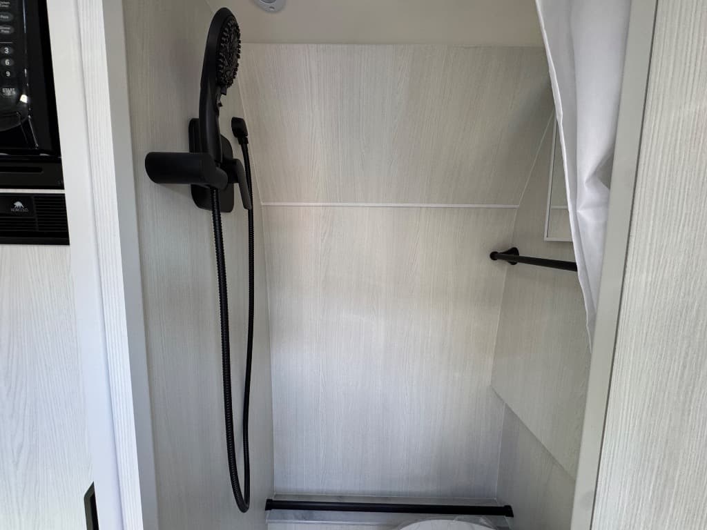 2026 Pleasure-Way 2026 Pleasure-Way Ascent - thumbnail 20