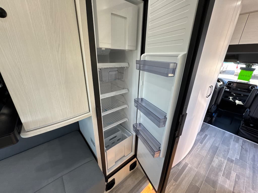 2026 Pleasure-Way 2026 Pleasure-Way Plateau - thumbnail 12