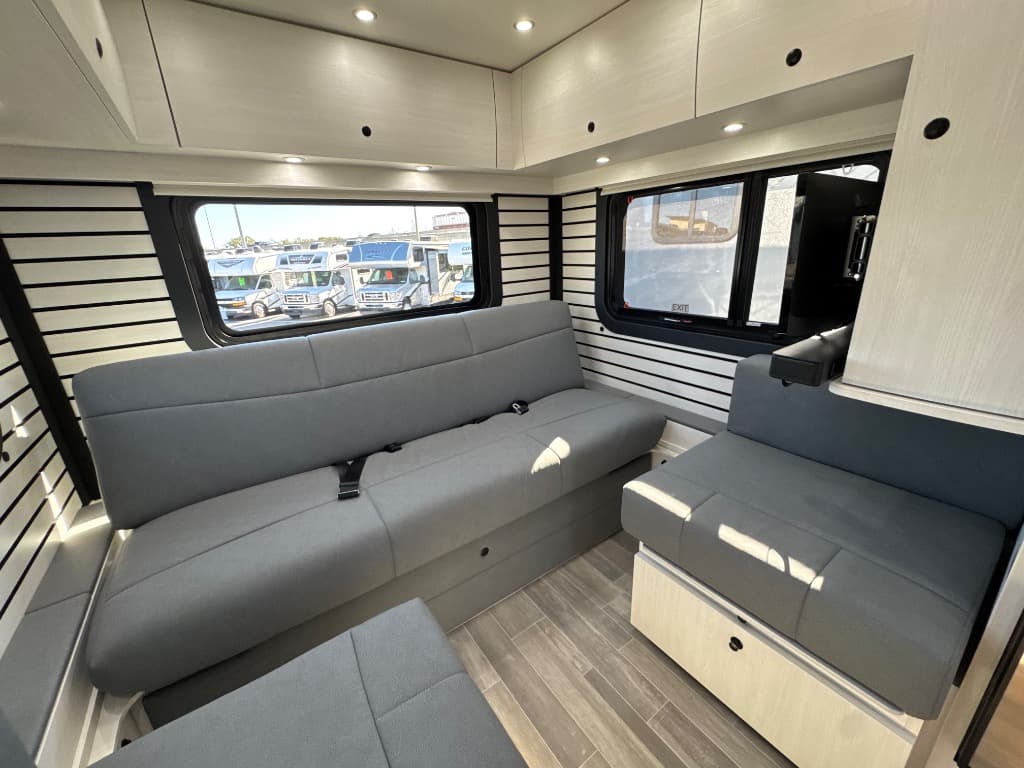 2026 Pleasure-Way 2026 Pleasure-Way Plateau - thumbnail 14