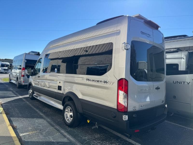 2026 Pleasure-Way 2026 Pleasure-Way Ontour - thumbnail 4