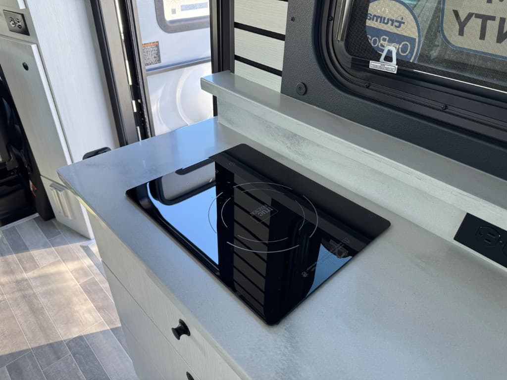 2026 Pleasure-Way 2026 Pleasure-Way Plateau - thumbnail 11