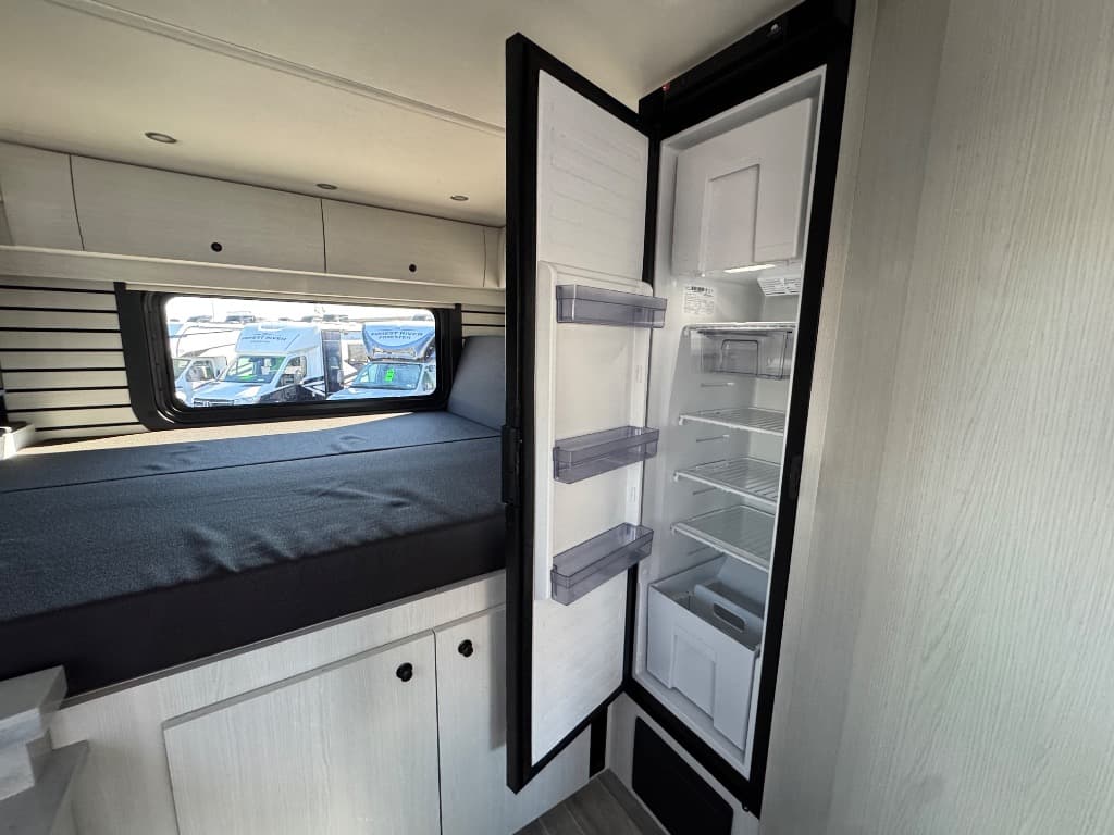 2026 Pleasure-Way 2026 Pleasure-Way Plateau - thumbnail 13