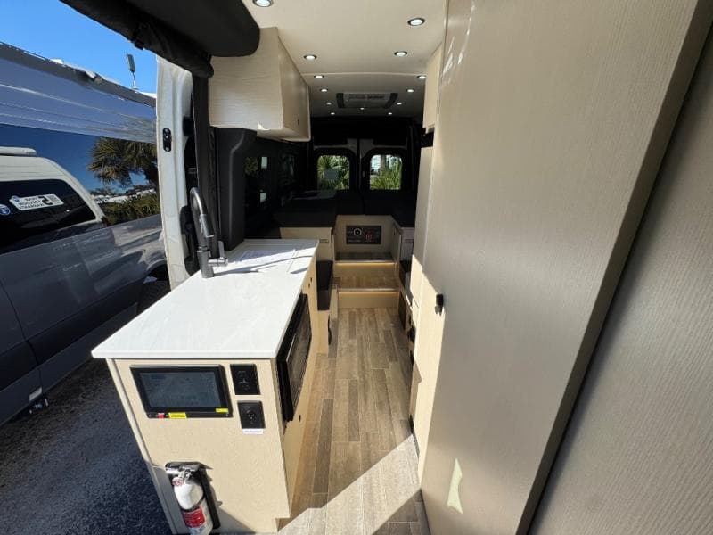 2026 Pleasure-Way 2026 Pleasure-Way Plateau - thumbnail 8