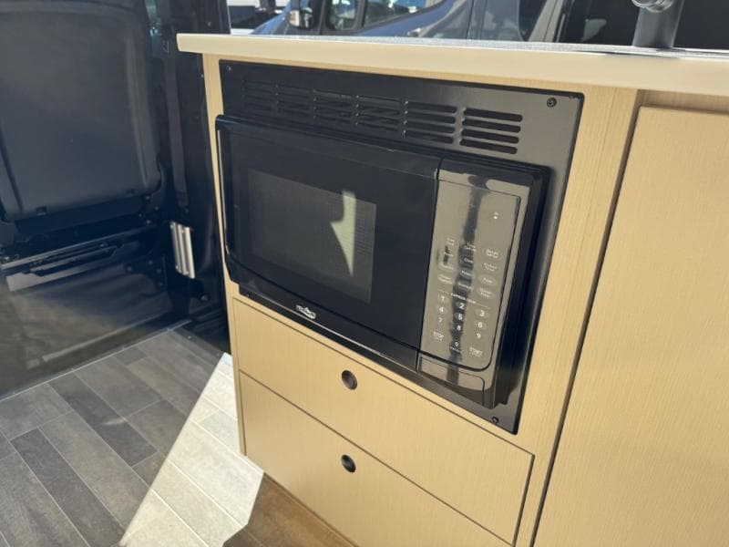 2026 Pleasure-Way 2026 Pleasure-Way Plateau - thumbnail 11