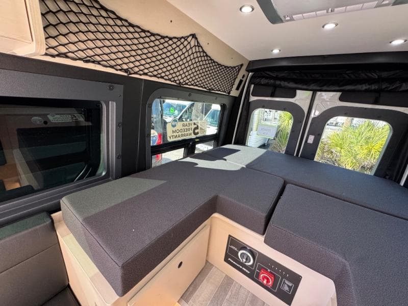 2026 Pleasure-Way 2026 Pleasure-Way Plateau - thumbnail 16