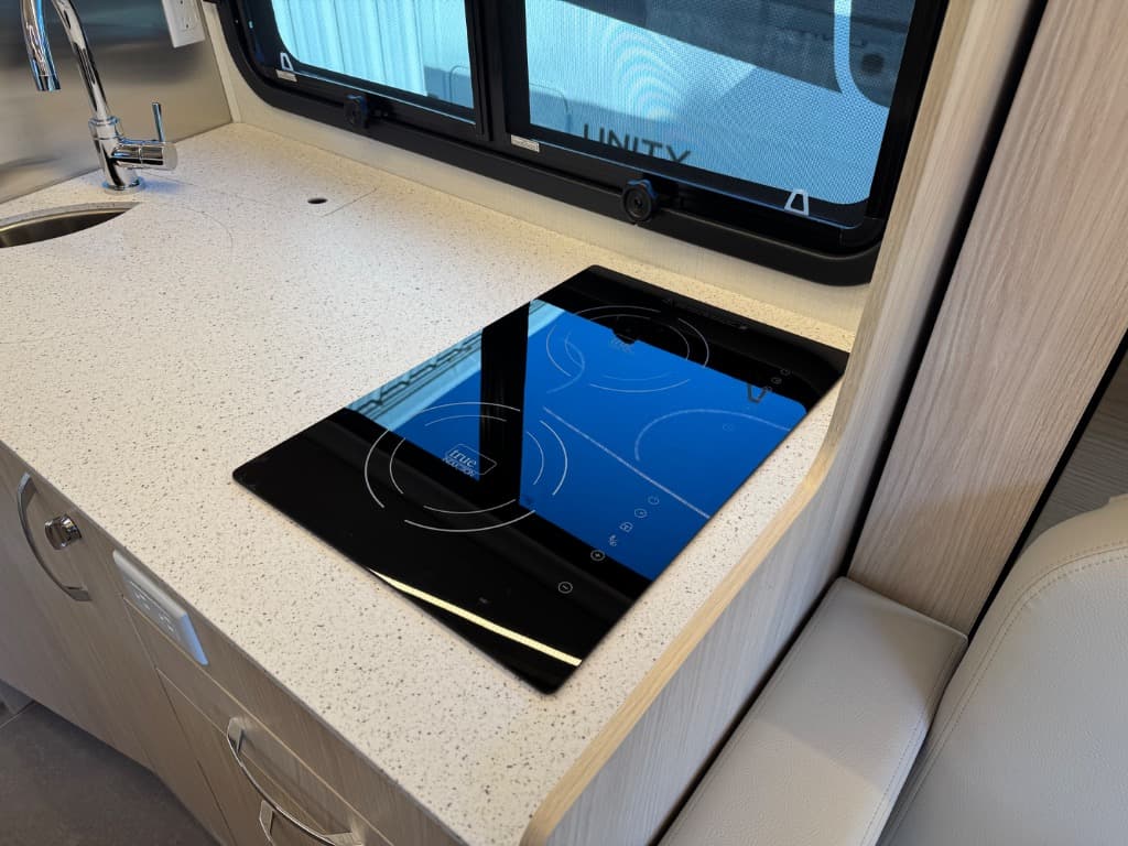 2026 Leisure Travel Vans 2026 Leisure Travel Vans Unity - thumbnail 8