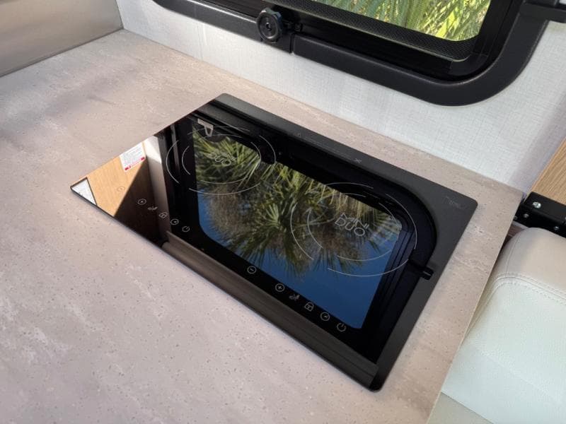 2026 Leisure Travel Vans 2026 Leisure Travel Vans Wonder - thumbnail 10