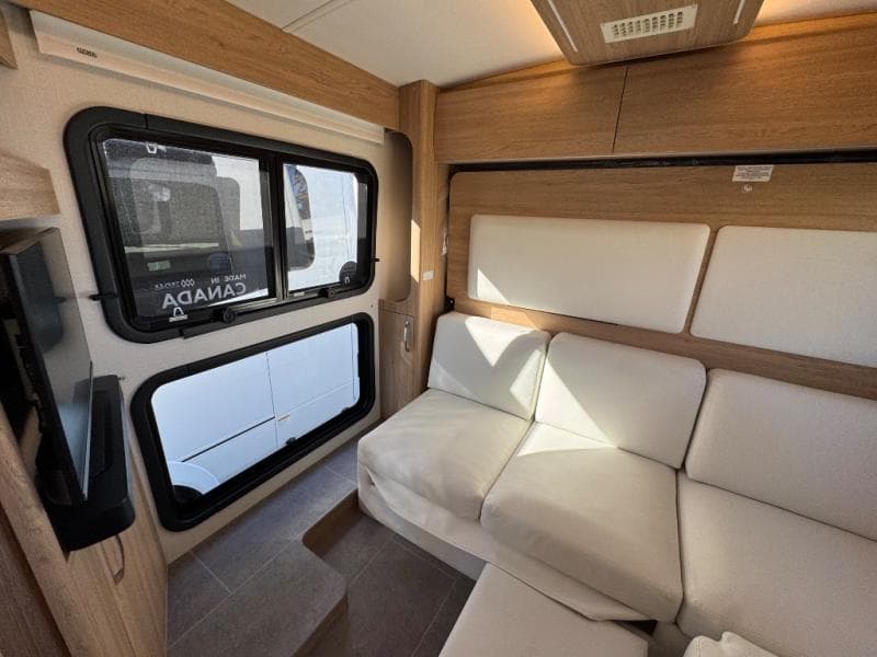 2026 Leisure Travel Vans 2026 Leisure Travel Vans Wonder - thumbnail 15