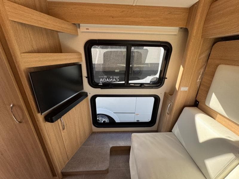 2026 Leisure Travel Vans 2026 Leisure Travel Vans Wonder - thumbnail 16