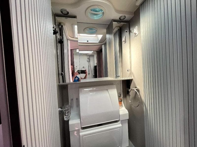 2020 nuCamp 2020 nuCamp AVIA - thumbnail 17