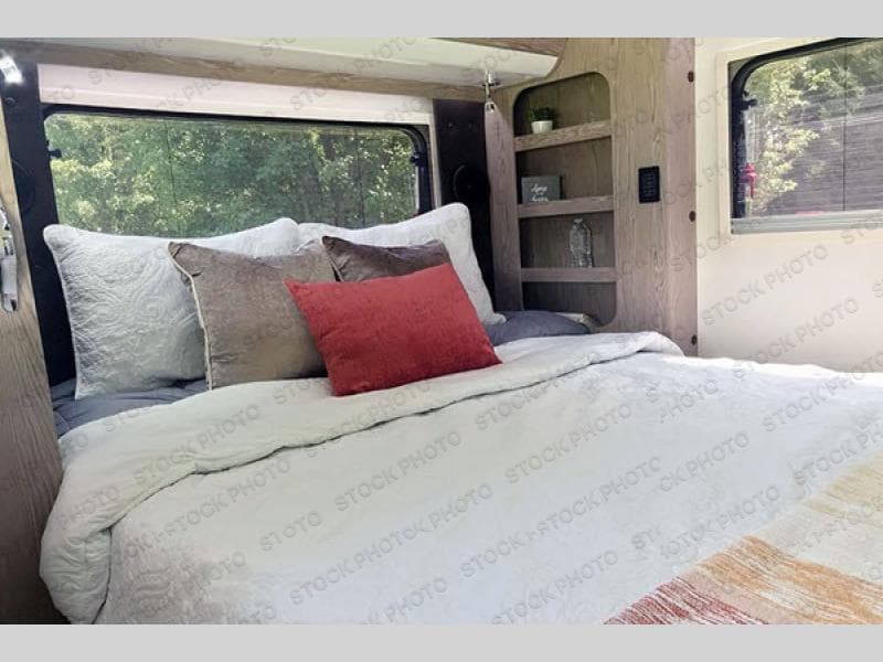 2020 nuCamp 2020 nuCamp AVIA - thumbnail 28