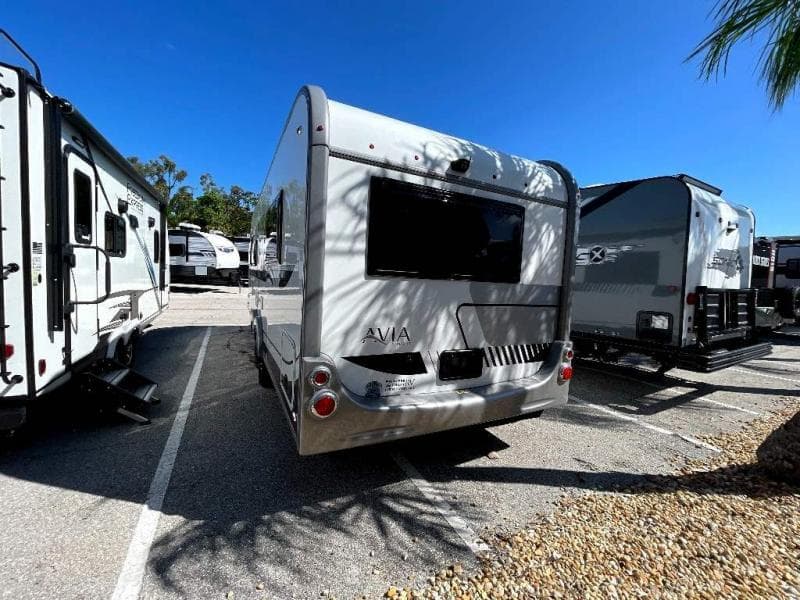 2020 nuCamp 2020 nuCamp AVIA - thumbnail 7