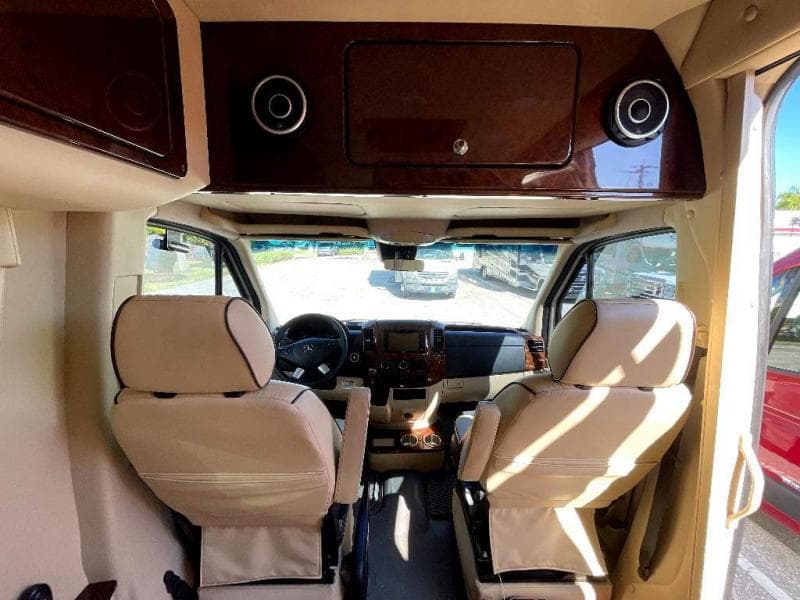 2019 Midwest Automotive Designs 2019 Midwest Automotive Designs Passage - thumbnail 10