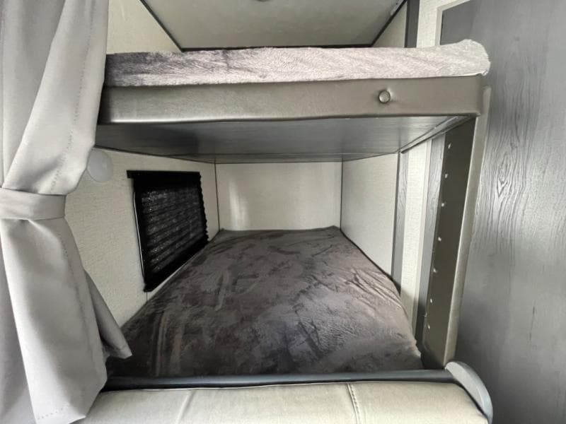 2022 Dutchmen 2022 Dutchmen Aspen Trail - thumbnail 18