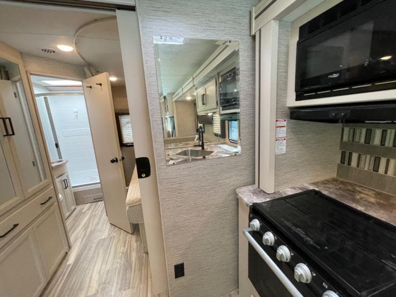 2022 Thor Motor Coach 2022 Thor Motor Coach A.C.E. - thumbnail 24