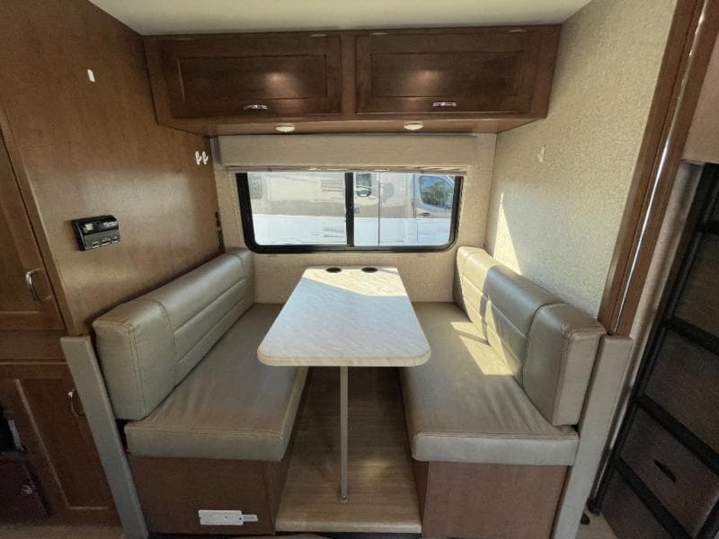 2020 Winnebago 2020 Winnebago Vita - thumbnail 18