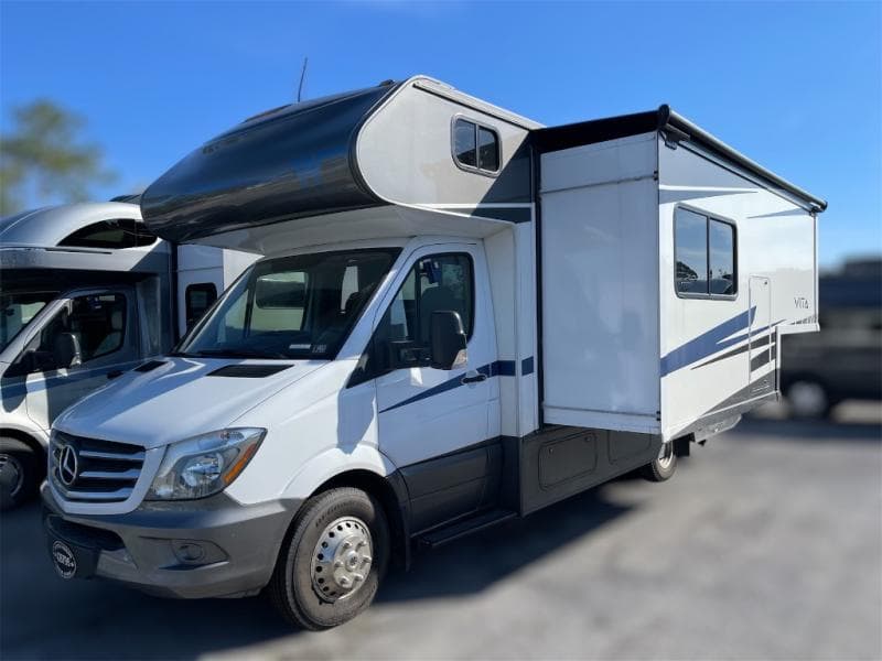 2020 Winnebago 2020 Winnebago Vita - thumbnail 4