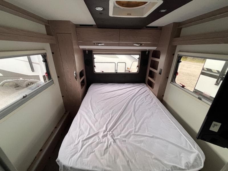 2020 nuCamp 2020 nuCamp AVIA - thumbnail 11