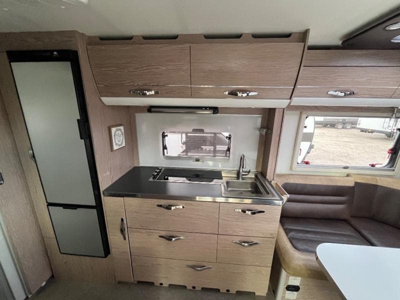 2020 nuCamp 2020 nuCamp AVIA - thumbnail 19