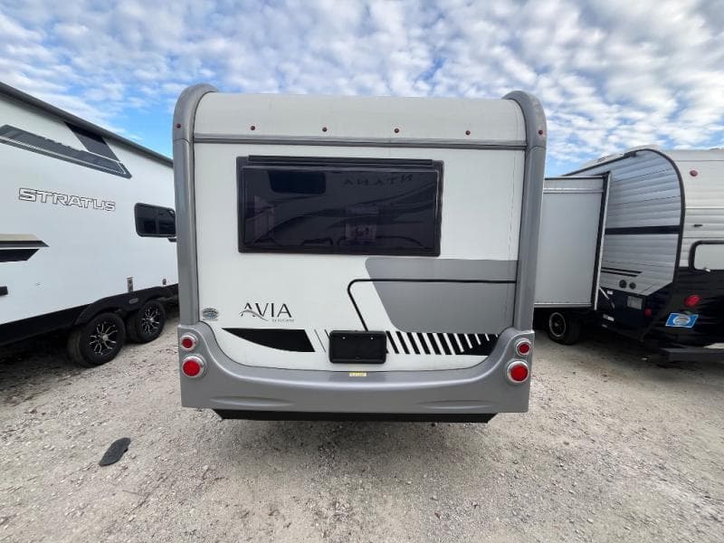 2020 nuCamp 2020 nuCamp AVIA - thumbnail 5