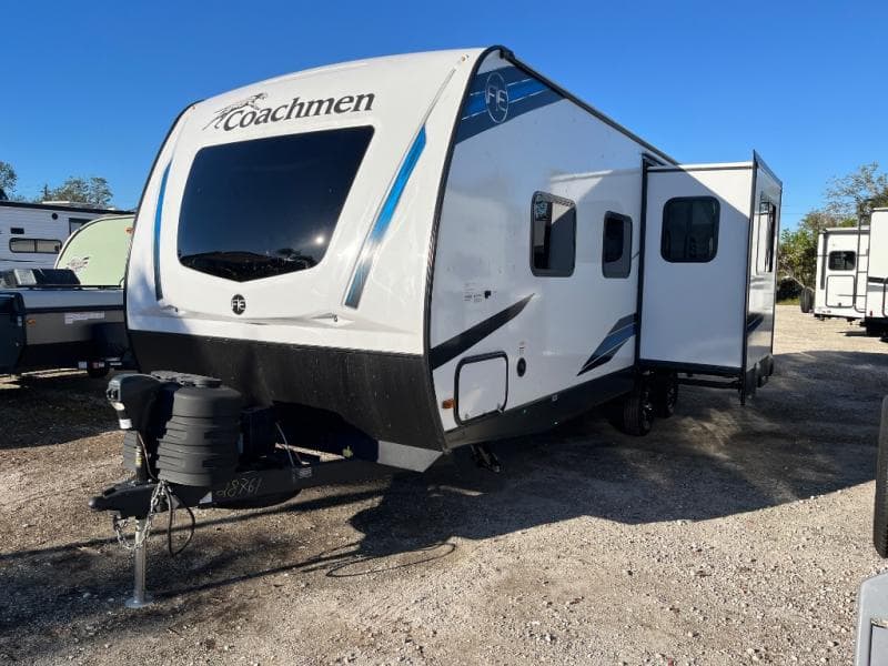 2024 Coachmen 2024 Coachmen Freedom Express - thumbnail 3