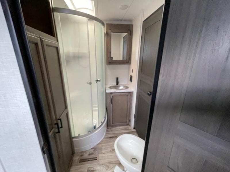 2024 Venture RV 2024 Venture RV SportTrek - thumbnail 39