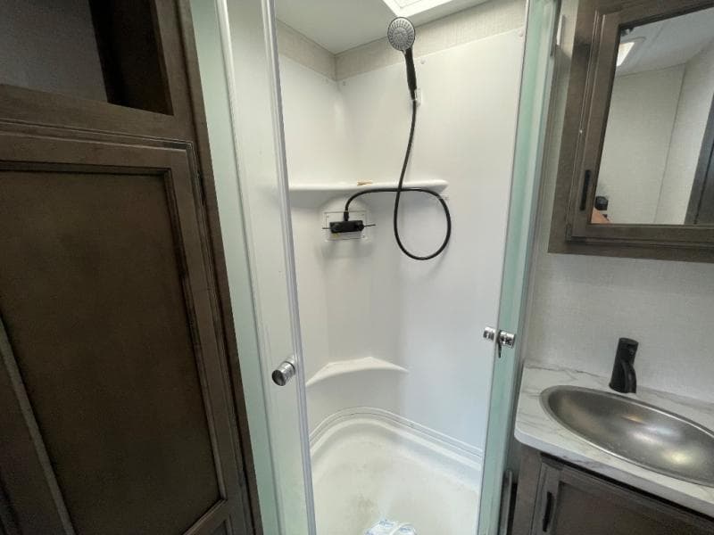 2024 Venture RV 2024 Venture RV SportTrek - thumbnail 43