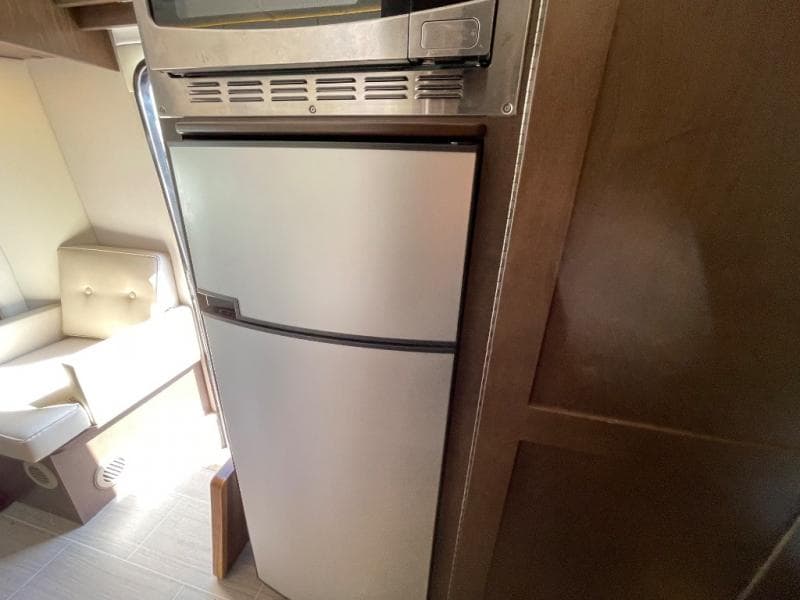 2018 Leisure Travel Vans 2018 Leisure Travel Vans Unity - thumbnail 12