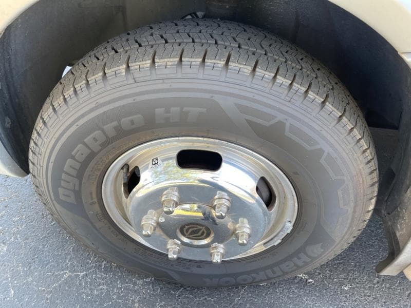 2018 Leisure Travel Vans 2018 Leisure Travel Vans Unity - thumbnail 32