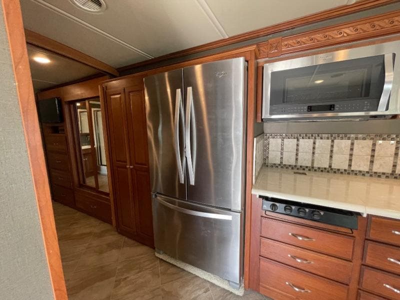 2017 Winnebago 2017 Winnebago Adventurer - thumbnail 28