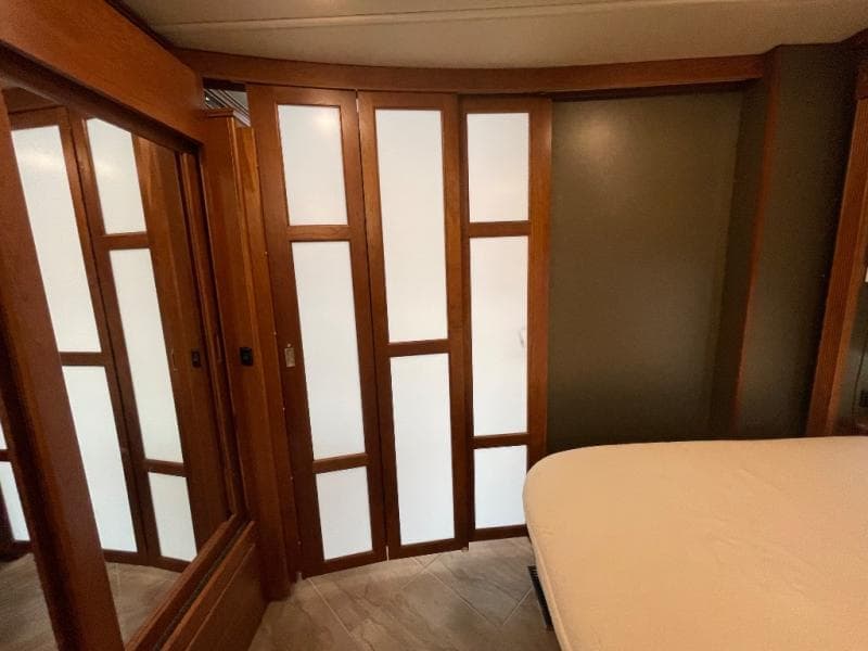 2017 Winnebago 2017 Winnebago Adventurer - thumbnail 43