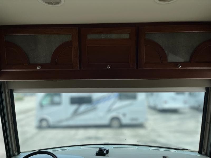 2017 Winnebago 2017 Winnebago Adventurer - thumbnail 8