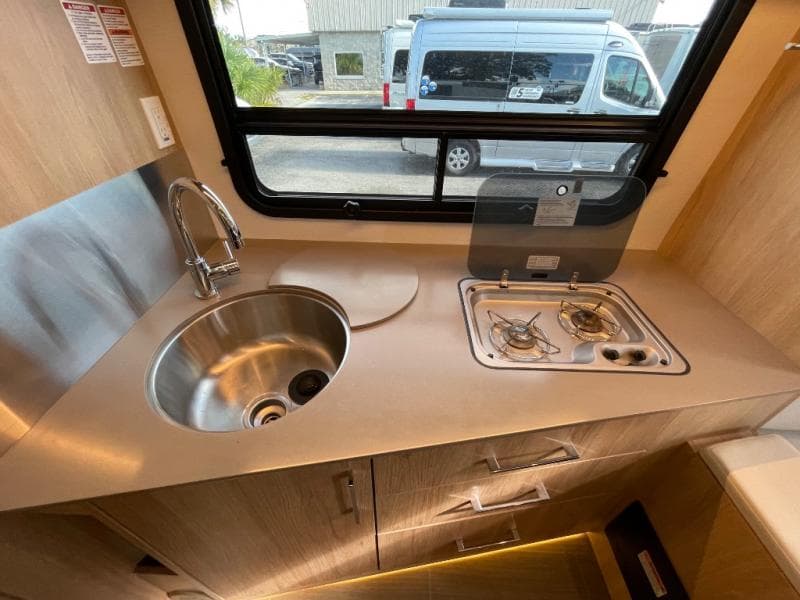 2020 Leisure Travel Vans 2020 Leisure Travel Vans Wonder - thumbnail 36