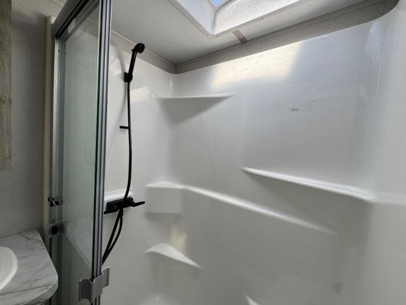 2023 Keystone RV 2023 Keystone RV Avalanche - thumbnail 28