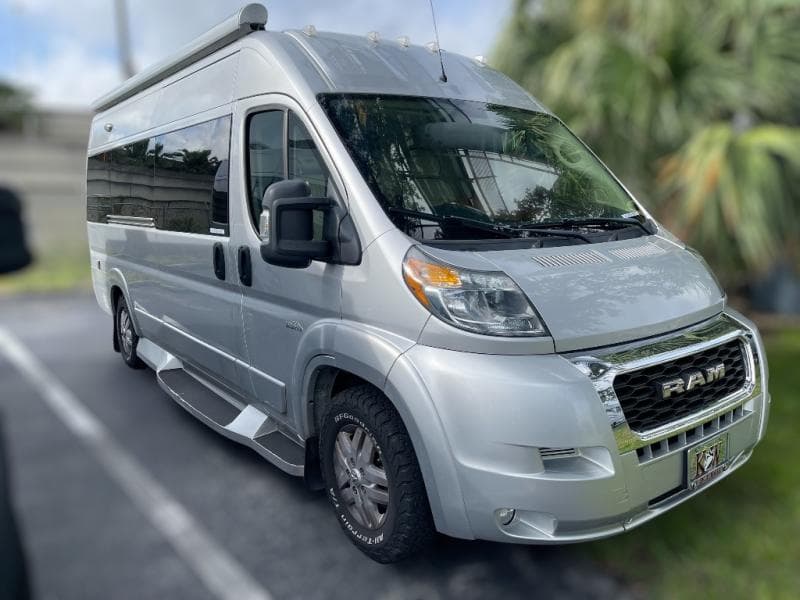 2020 Midwest Automotive Designs Legend FSL