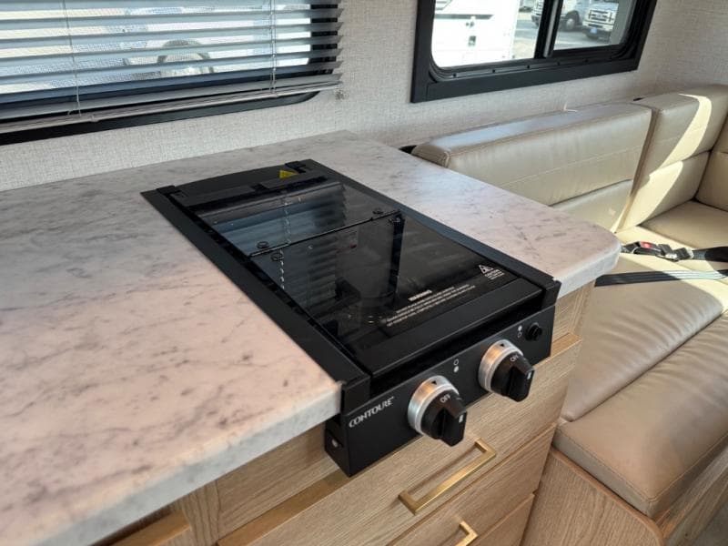 2026 Thor Motor Coach 2026 Thor Motor Coach Chateau - thumbnail 14