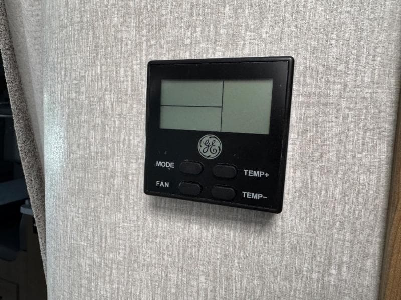 2024 Coachmen 2024 Coachmen Leprechaun - thumbnail 24