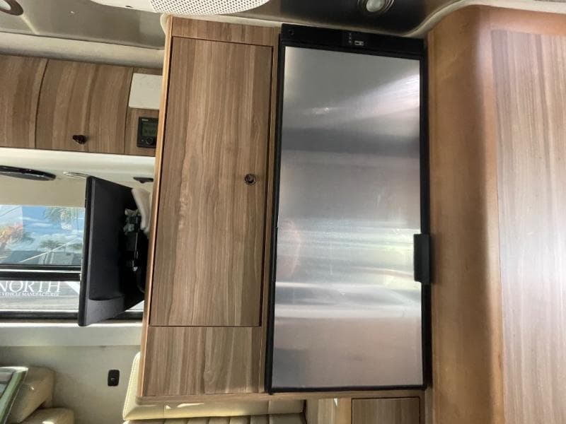 2019 Airstream 2019 Airstream INTERSTATE - thumbnail 11