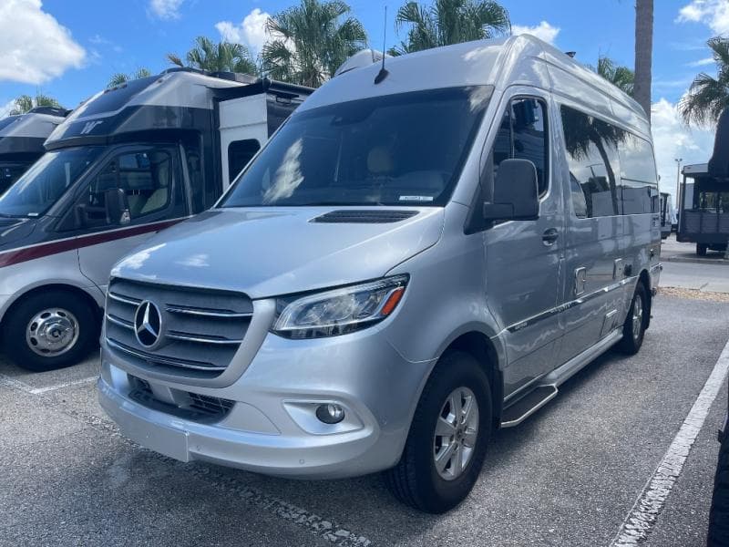 2019 Airstream 2019 Airstream INTERSTATE - thumbnail 4