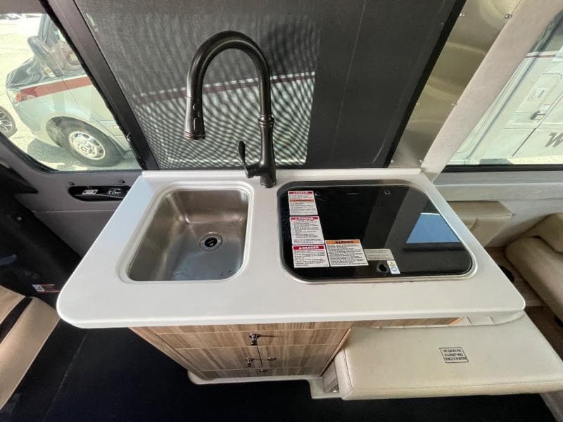 2019 Airstream 2019 Airstream INTERSTATE - thumbnail 9