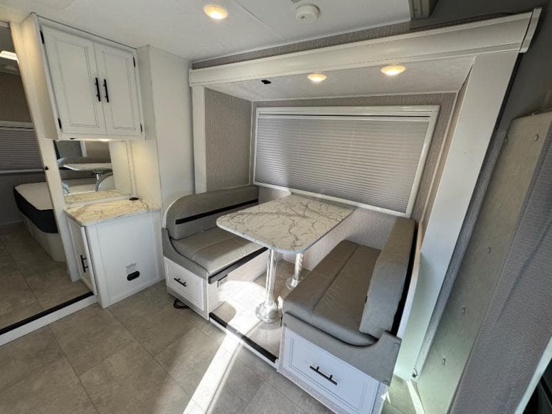 2022 Coachmen 2022 Coachmen Prism - thumbnail 10