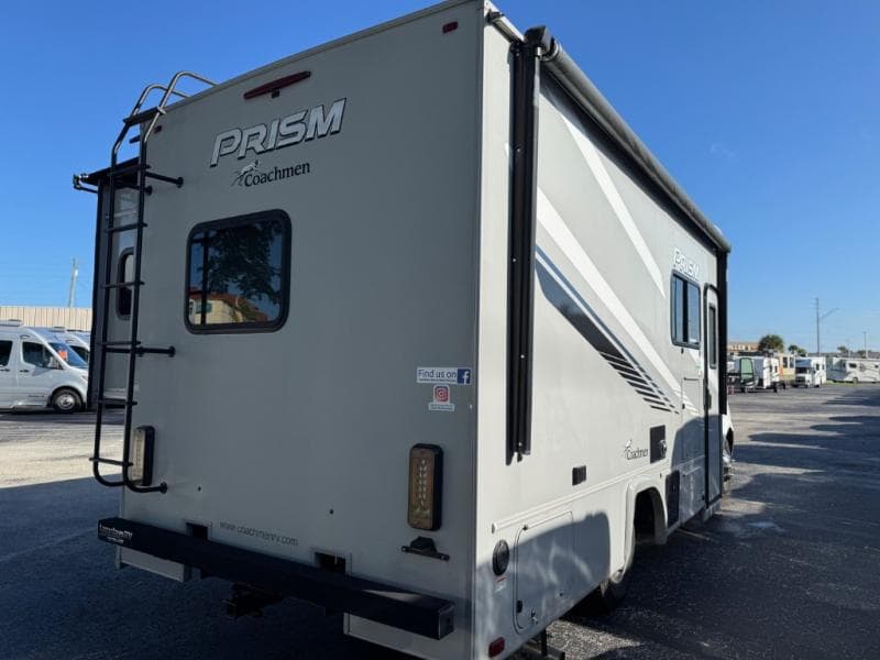 2022 Coachmen 2022 Coachmen Prism - thumbnail 4
