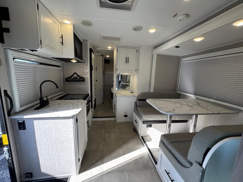 2022 Coachmen 2022 Coachmen Prism - thumbnail 8